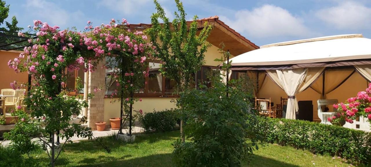 Амида Hotel Varvara  Kültér fotó
