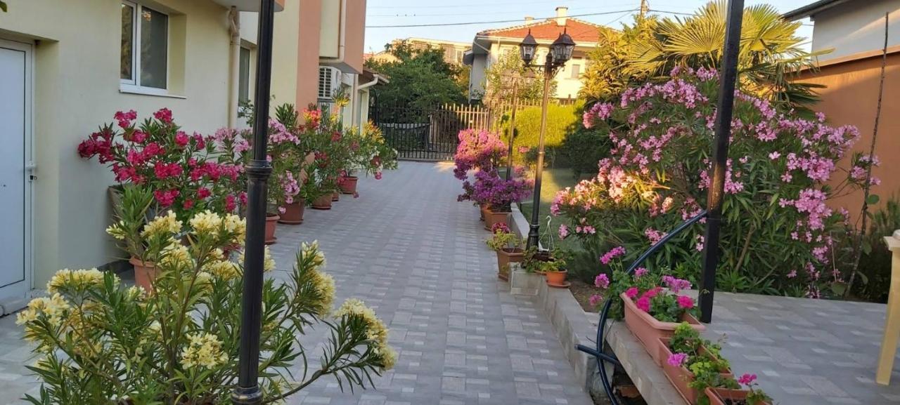 Амида Hotel Varvara  Kültér fotó